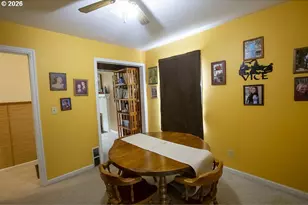 907 Fourth St, La Grande, OR 97850 - Photo 8