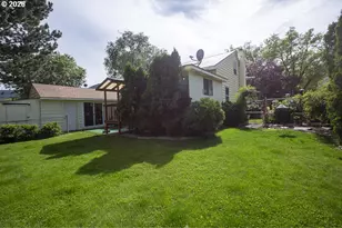 907 Fourth St, La Grande, OR 97850 - Photo 34