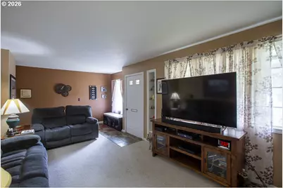 907 4th St, La Grande, OR 97850 - Photo 4