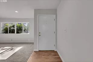 4888 38th Pl NE, Salem, OR 97305 - Photo 8
