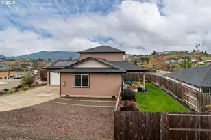 180 Brady Ln, Roseburg, OR 97471 - Photo 32