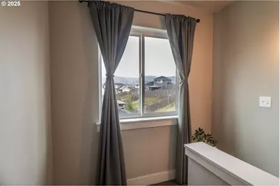 180 Brady Ln, Roseburg, OR 97471 - Photo 20