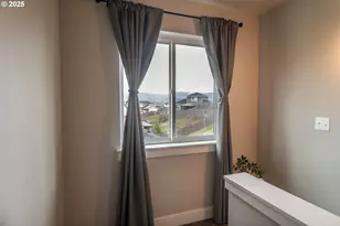 180 Brady Ln, Roseburg, OR 97471 - Photo 20