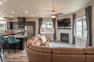 180 Brady Ln, Roseburg, OR 97471 - Photo 4