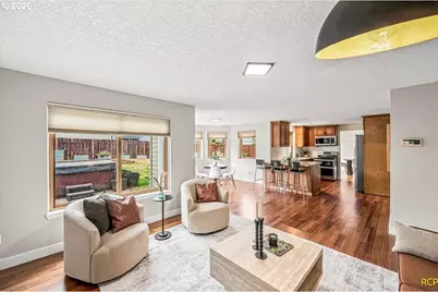 12647 SW Springwood Dr, Tigard, OR 97223 - Photo 14