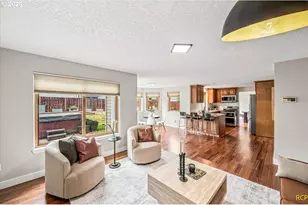 12647 SW Springwood Dr, Tigard, OR 97223 - Photo 14