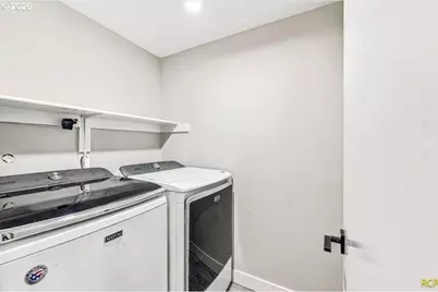 12647 SW Springwood Dr, Tigard, OR 97223 - Photo 16