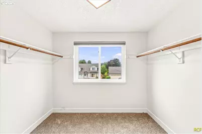 12647 SW Springwood Dr, Tigard, OR 97223 - Photo 36