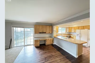 104 Pioneer Place, Lakeview, OR 97630 - Photo 2