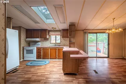 1445 Village Pines Ave, Coos Bay, OR 97420 - Photo 26