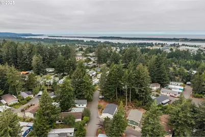 1445 Village Pines Ave, Coos Bay, OR 97420 - Photo 48