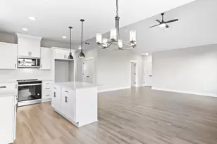 2239 E Otter Loop, La Center, WA 98629 - Photo 6