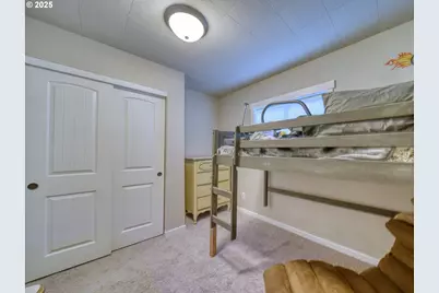 385 N 6th St, Saint Helens, OR 97051 - Photo 16