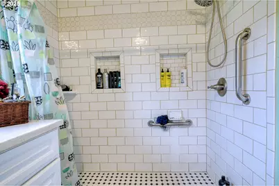 385 N 6th St, Saint Helens, OR 97051 - Photo 20