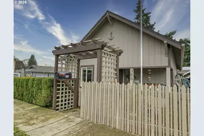 385 N 6th St, Saint Helens, OR 97051 - Photo 1