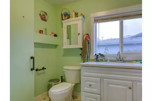 385 N 6th St, Saint Helens, OR 97051 - Photo 18