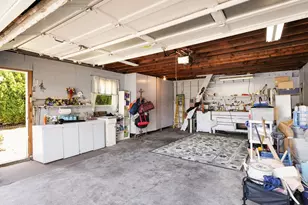 11726 SE Oak St, Portland, OR 97216 - Photo 34