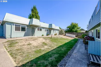 175 NE Fern Ct, Dallas, OR 97338 - Photo 1
