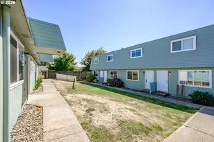 175 NE Fern Ct, Dallas, OR 97338 - Photo 2