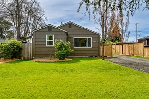 1871 G St, Springfield, OR 97477 - Photo 2