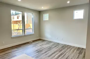 957 Willow St, Kelso, WA 98626 - Photo 4