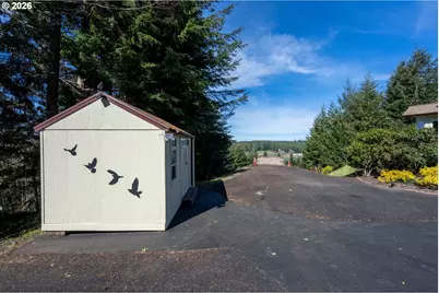 93621 Links Ln, Coos Bay, OR 97420 - Photo 46