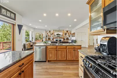 93621 Links Ln, Coos Bay, OR 97420 - Photo 18