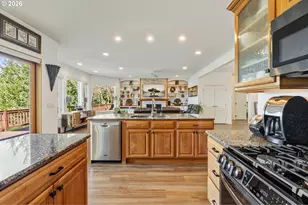 93621 Links Ln, Coos Bay, OR 97420 - Photo 18