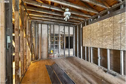 7827 N Denver Ave, Portland, OR 97217 - Photo 8