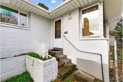 7827 N Denver Ave, Portland, OR 97217 - Photo 28