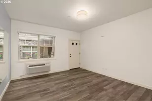 654 NE Newstead Ln, Hillsboro, OR 97006 - Photo 8