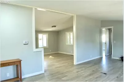 700 NE 183rd Ave #7, Portland, OR 97230 - Photo 4