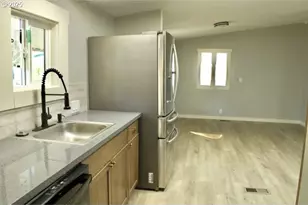 700 NE 183rd Ave, Portland, OR 97230 - Photo 8