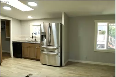 700 NE 183rd Ave #7, Portland, OR 97230 - Photo 10