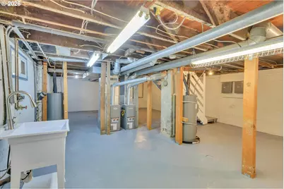 921 SE Mall St, Portland, OR 97202 - Photo 22
