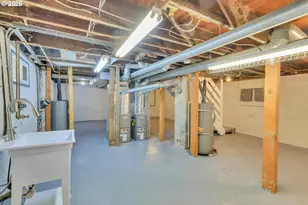 921 SE Mall St, Portland, OR 97202 - Photo 22