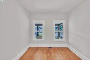 921 SE Mall St, Portland, OR 97202 - Photo 10