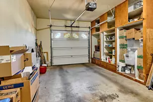 1104 Stanfield Rd, Woodburn, OR 97071 - Photo 20