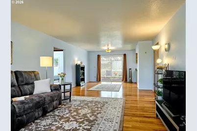 1104 Stanfield Rd, Woodburn, OR 97071 - Photo 6