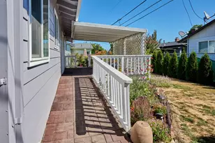 1104 Stanfield Rd, Woodburn, OR 97071 - Photo 22