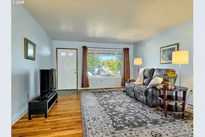 1104 Stanfield Rd, Woodburn, OR 97071 - Photo 4