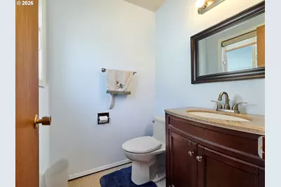 1104 Stanfield Rd, Woodburn, OR 97071 - Photo 14