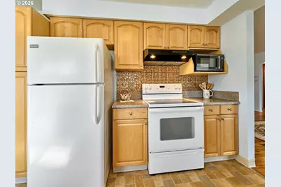 1104 Stanfield Rd, Woodburn, OR 97071 - Photo 10