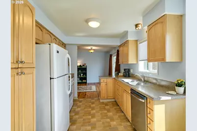 1104 Stanfield Rd, Woodburn, OR 97071 - Photo 8
