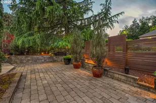 16633 Woodsman Ct, Lake Oswego, OR 97034 - Photo 4