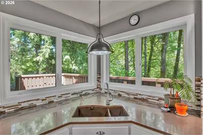 16633 Woodsman Ct, Lake Oswego, OR 97034 - Photo 12