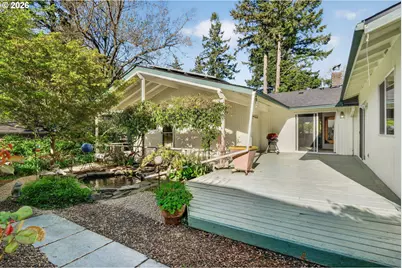 11041 SW 45th Ave, Portland, OR 97219 - Photo 40