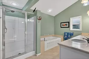 11041 SW 45th Ave, Portland, OR 97219 - Photo 26