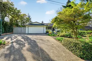 11041 SW 45th Ave, Portland, OR 97219 - Photo 4