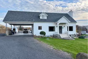 3540 NE King Pl, Pendleton, OR 97801 - Photo 1